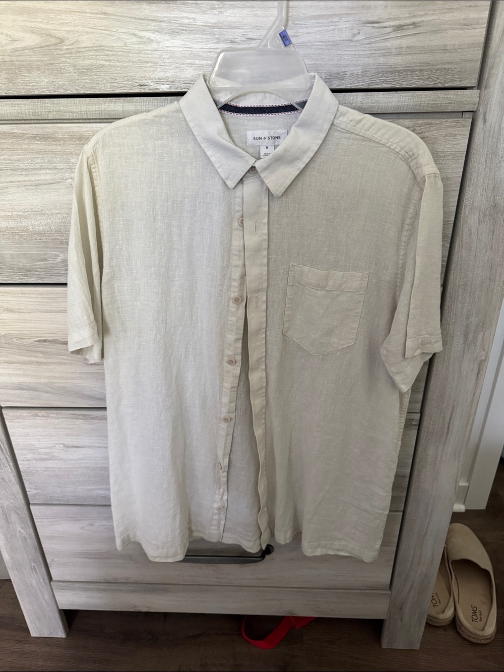 Sun + Stone Casual Short-Sleeve Button-Down Shirt in Light Tan
